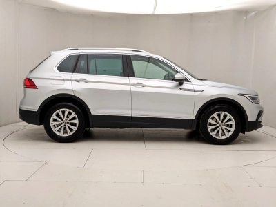 Volkswagen Tiguan - U1281411 