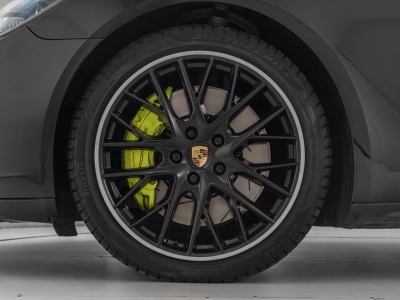 Porsche Panamera - U1283337 