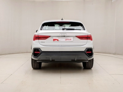 Audi Q3 - U1284723 