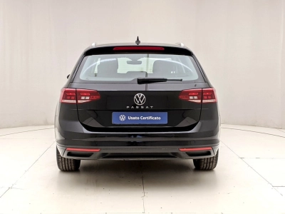 Volkswagen Passat - U1282228 