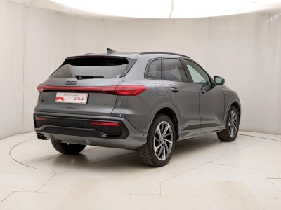 Audi Q5 - U1284317 