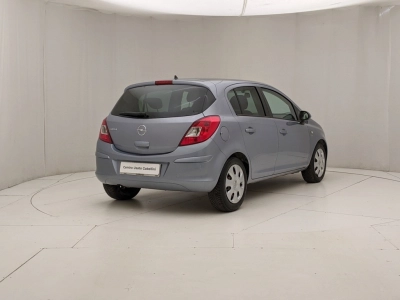 Opel Corsa - U1281500 