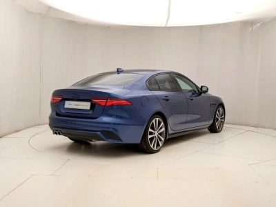 Jaguar XE - U1283553 