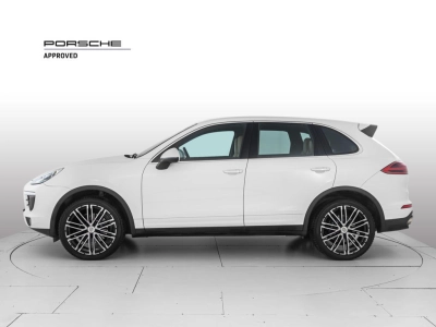 Porsche Cayenne - U1282846 