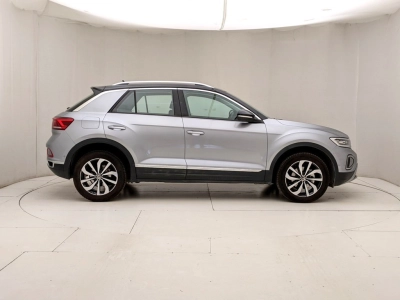 Volkswagen T-Roc - U1284057 