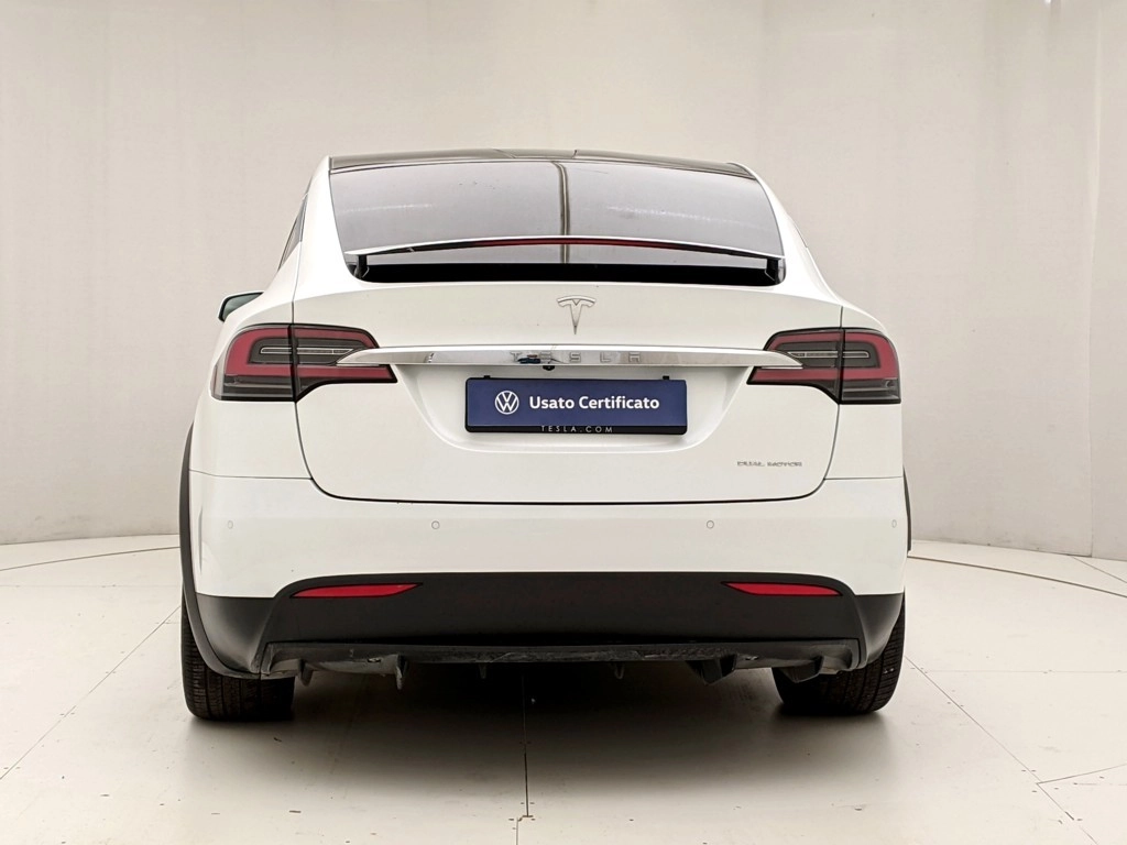 img-4 Tesla Model Tesla U1280741