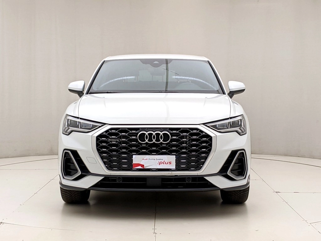 img-1 Audi Q3 Audi U1282693