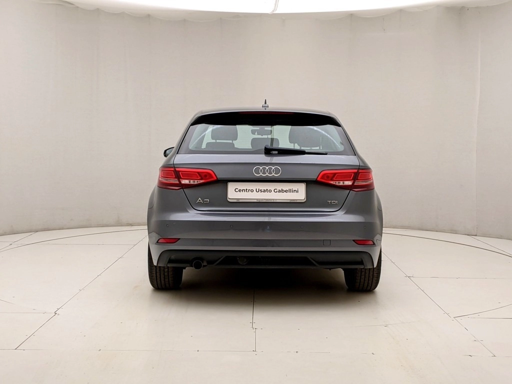 img-4 Audi A3 Audi U1283069