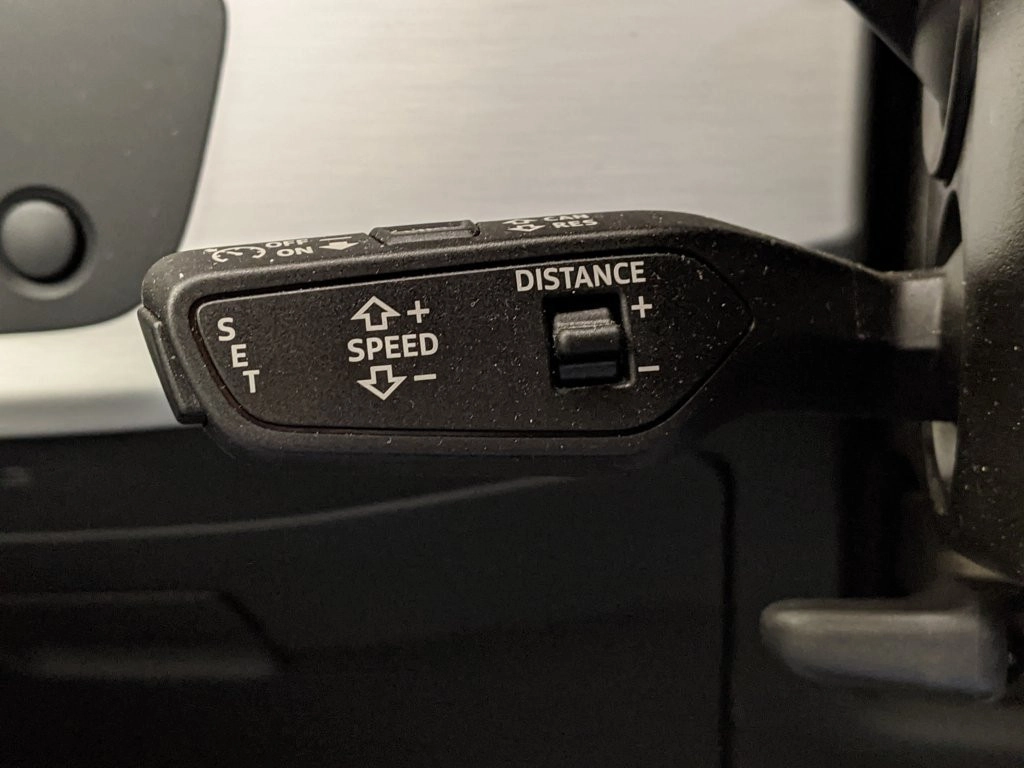 img-4 Audi A4 Audi U1281911