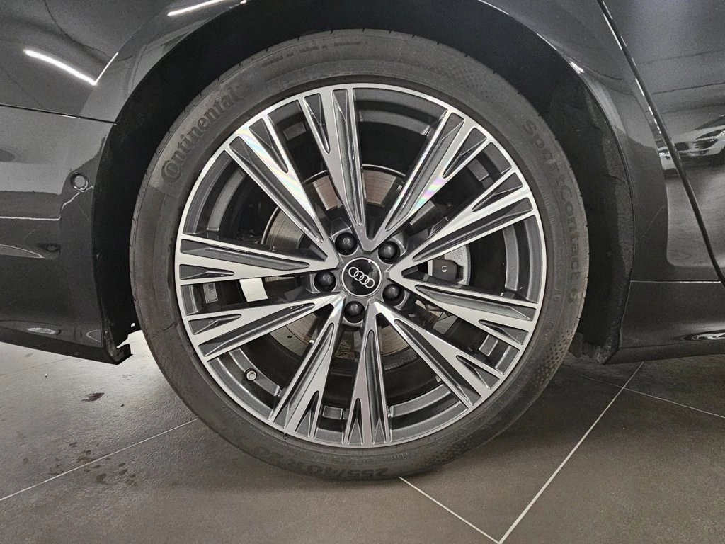 img-4 Audi A6 Audi U1281105