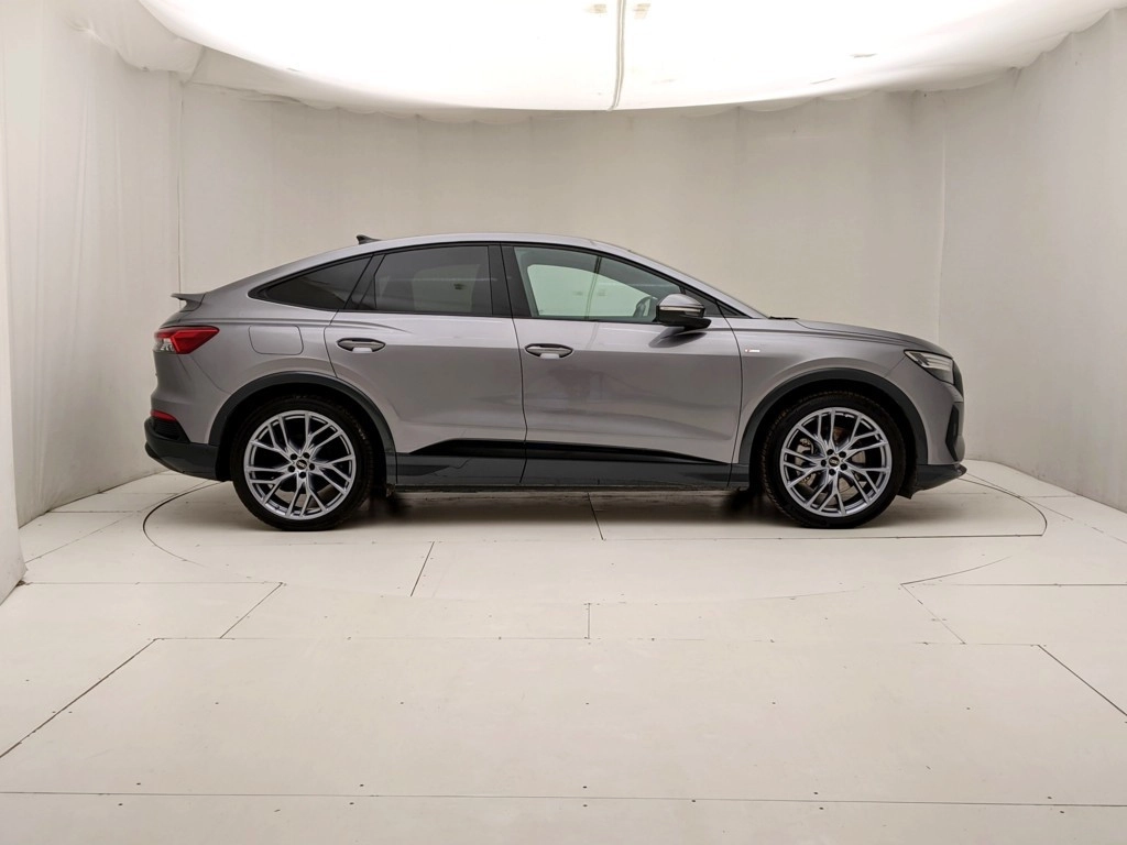 img-2 Audi e-tron Audi U1283043