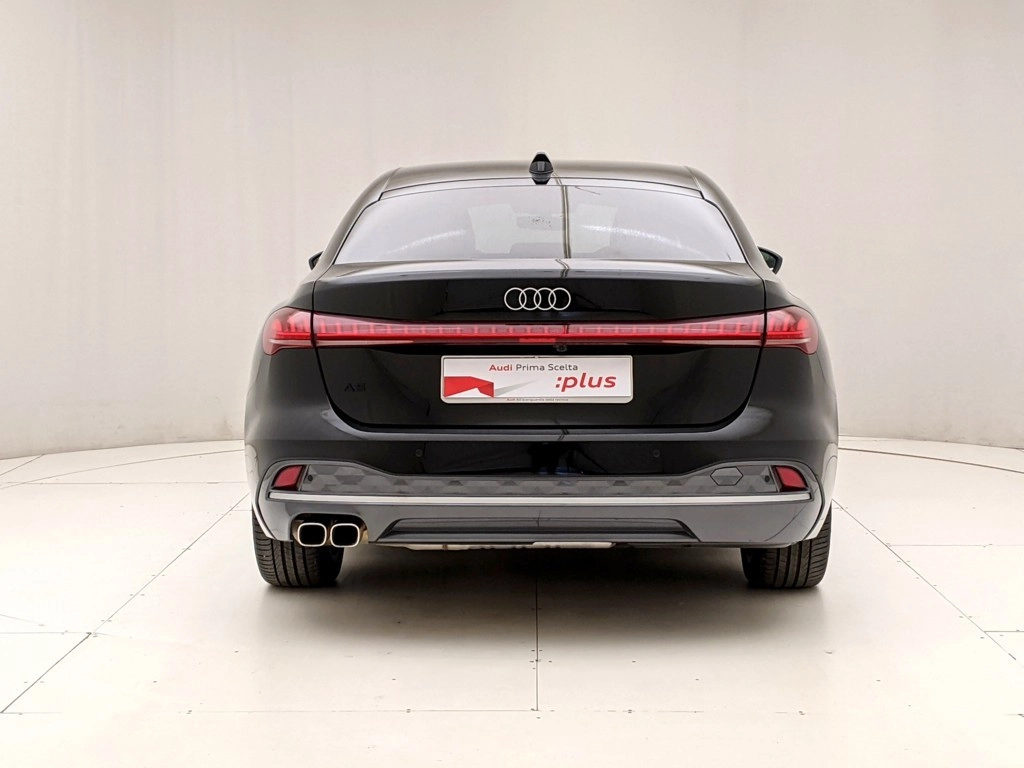 img-4 Audi A5 Audi U1282694