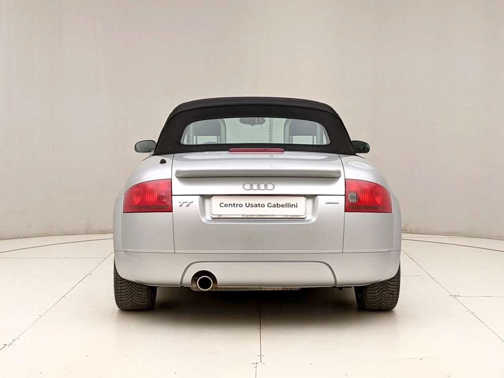 img-4 Audi TT Audi U1283016