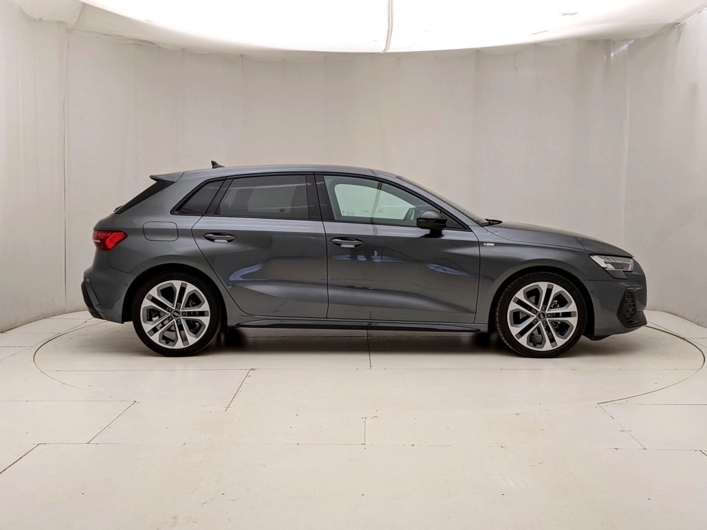 img-2 Audi A3 Audi U1283480