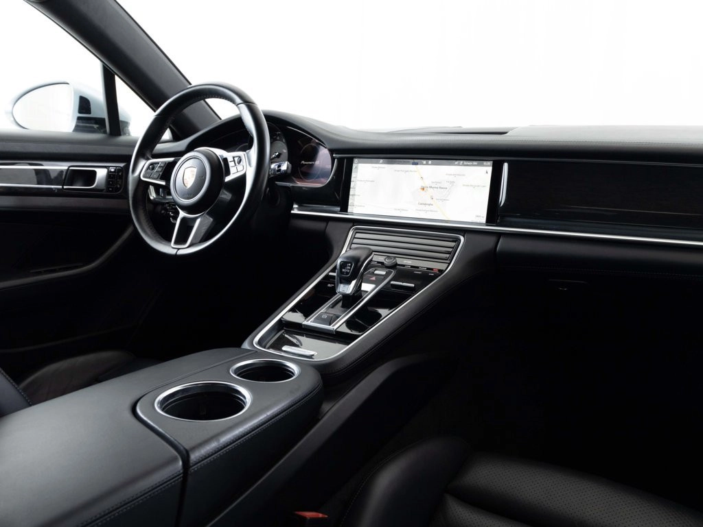 img-3 Porsche PANAMERA Porsche N1226302