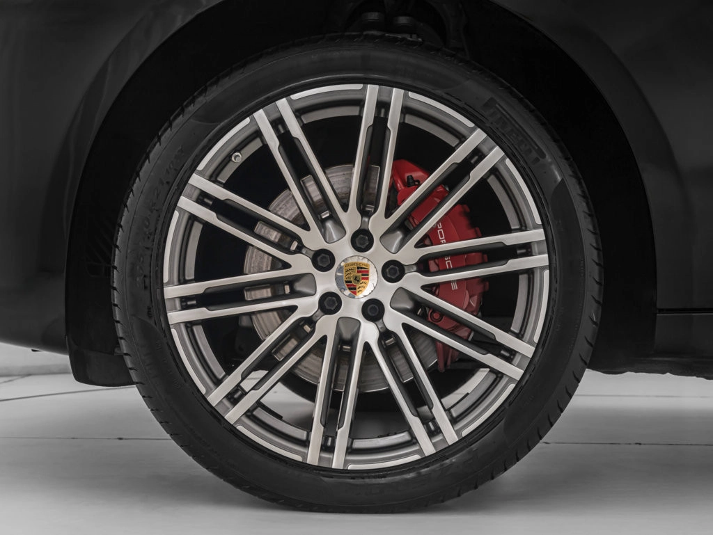 img-3 Porsche Macan Porsche U1282956