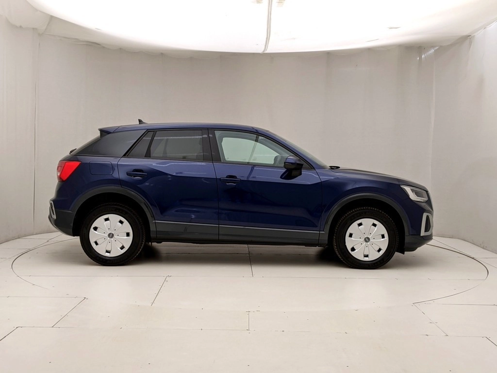 img-2 Audi Q2 Audi U1282926