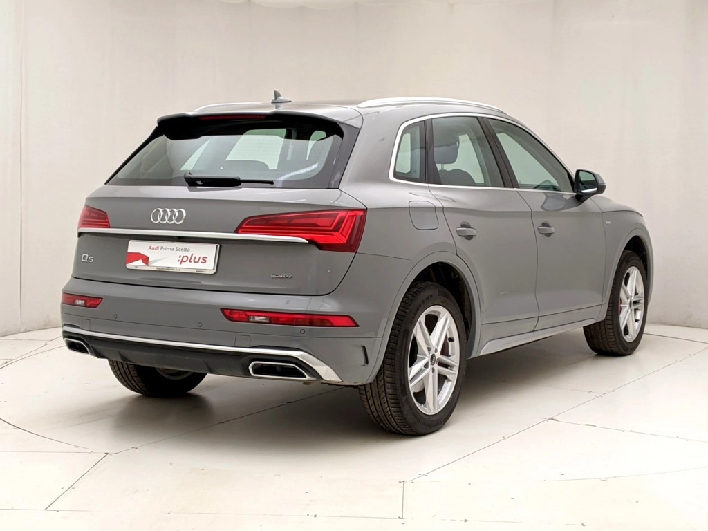 img-1 Audi Q5 Audi N1241972