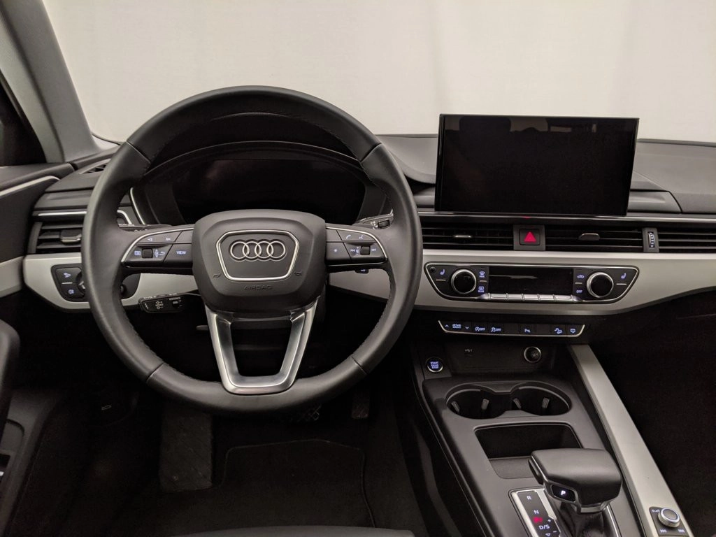 img-3 Audi A4 Audi U1280396