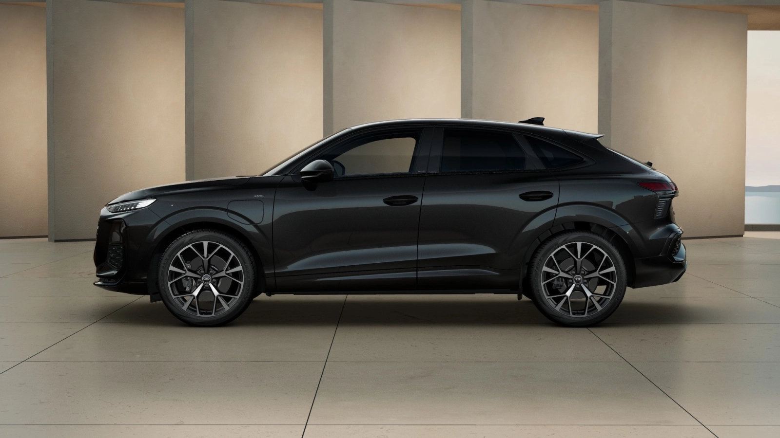 img-1 Audi Q3 Audi N1248259