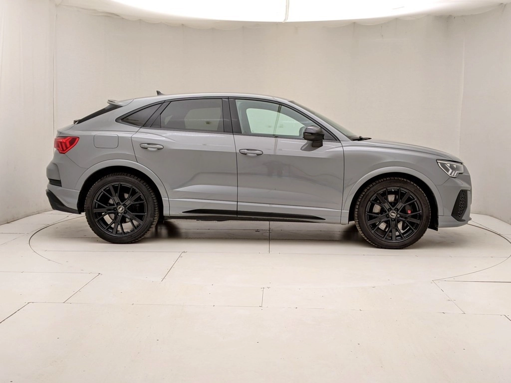 img-2 Audi Q3 Audi U1283198