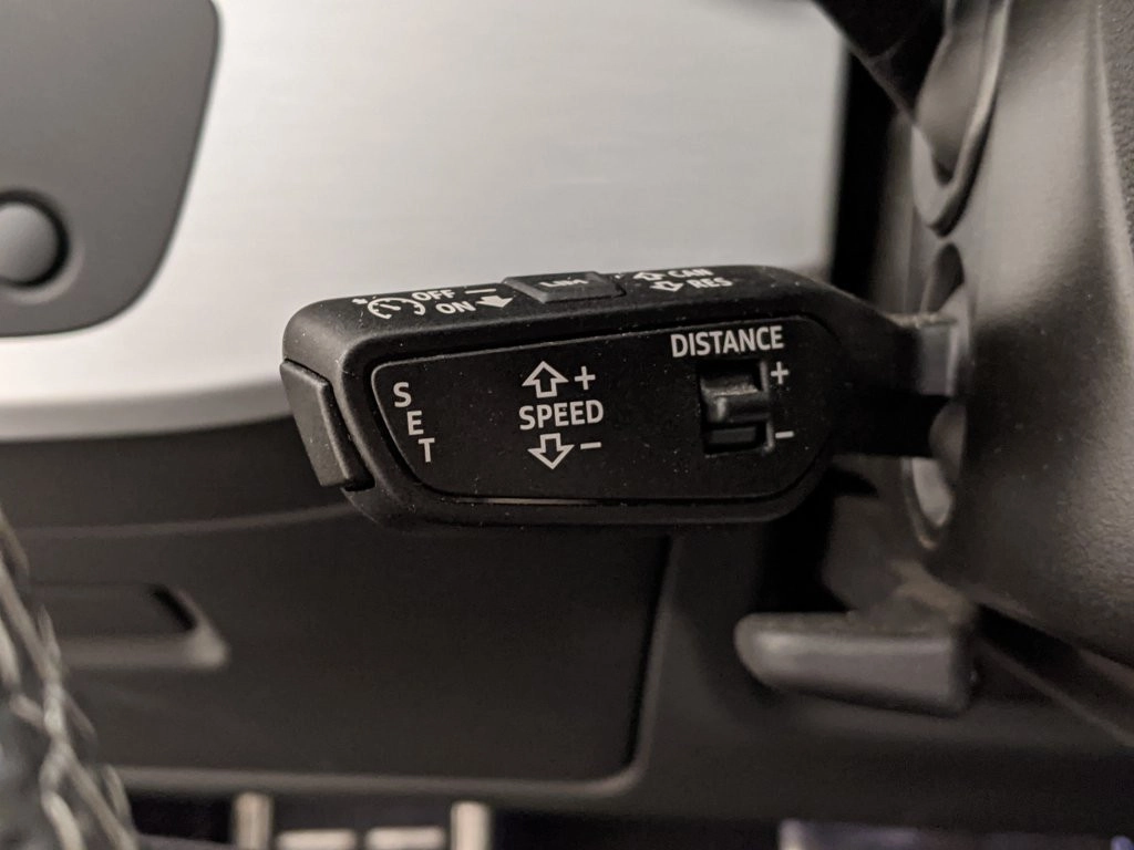 img-4 Audi A4 Audi U1281601