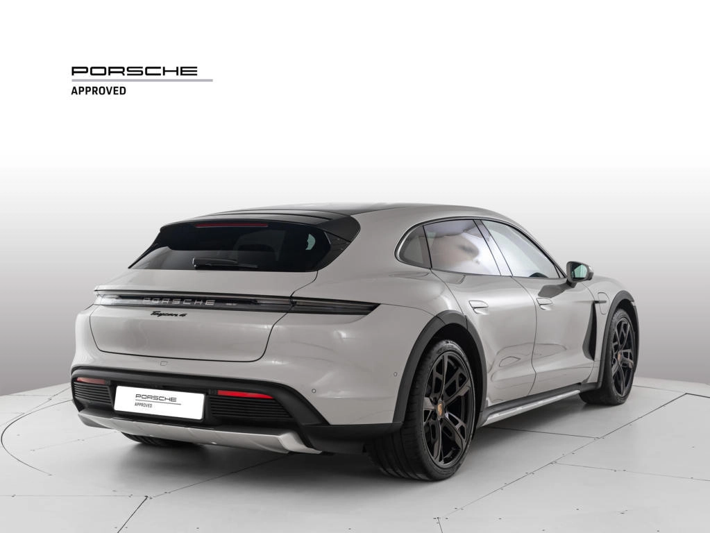 img-2 Porsche Taycan Porsche N1245385