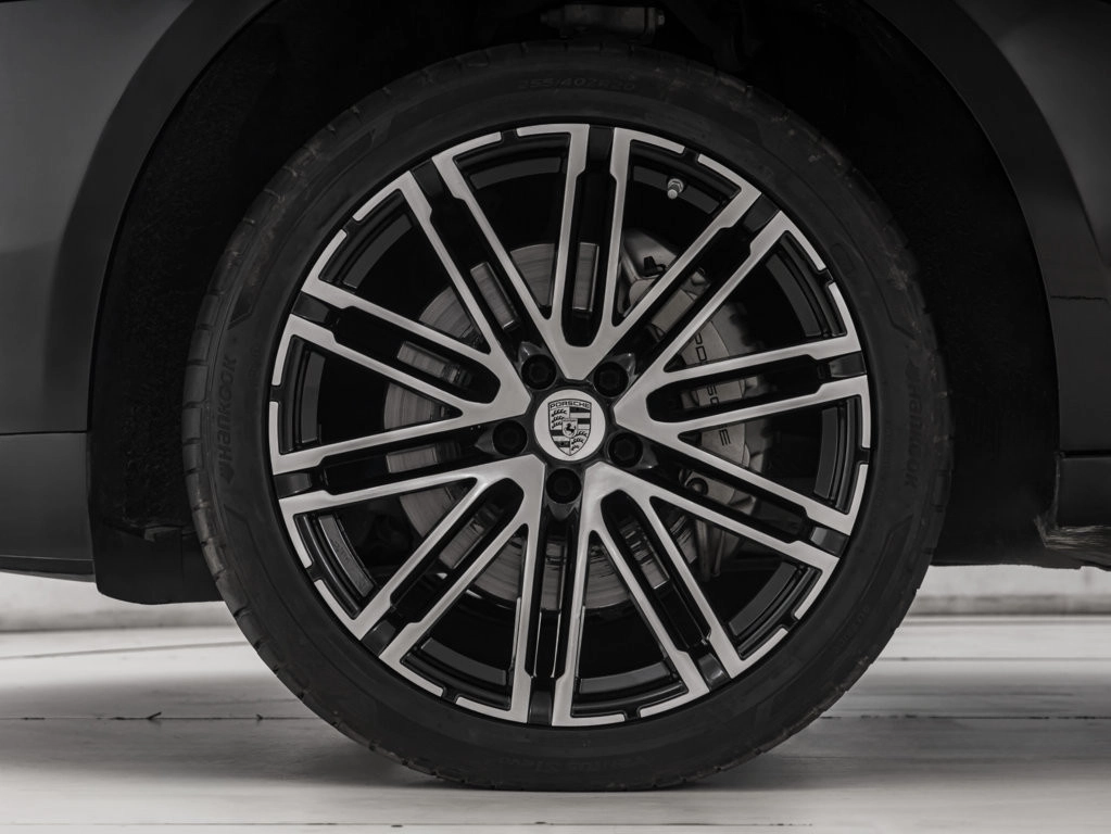 img-4 Porsche Macan Porsche U1281997