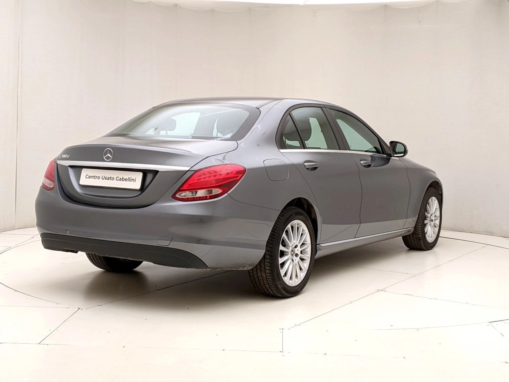 img-2 Mercedes-Benz Classe Mercedes-Benz U1283253