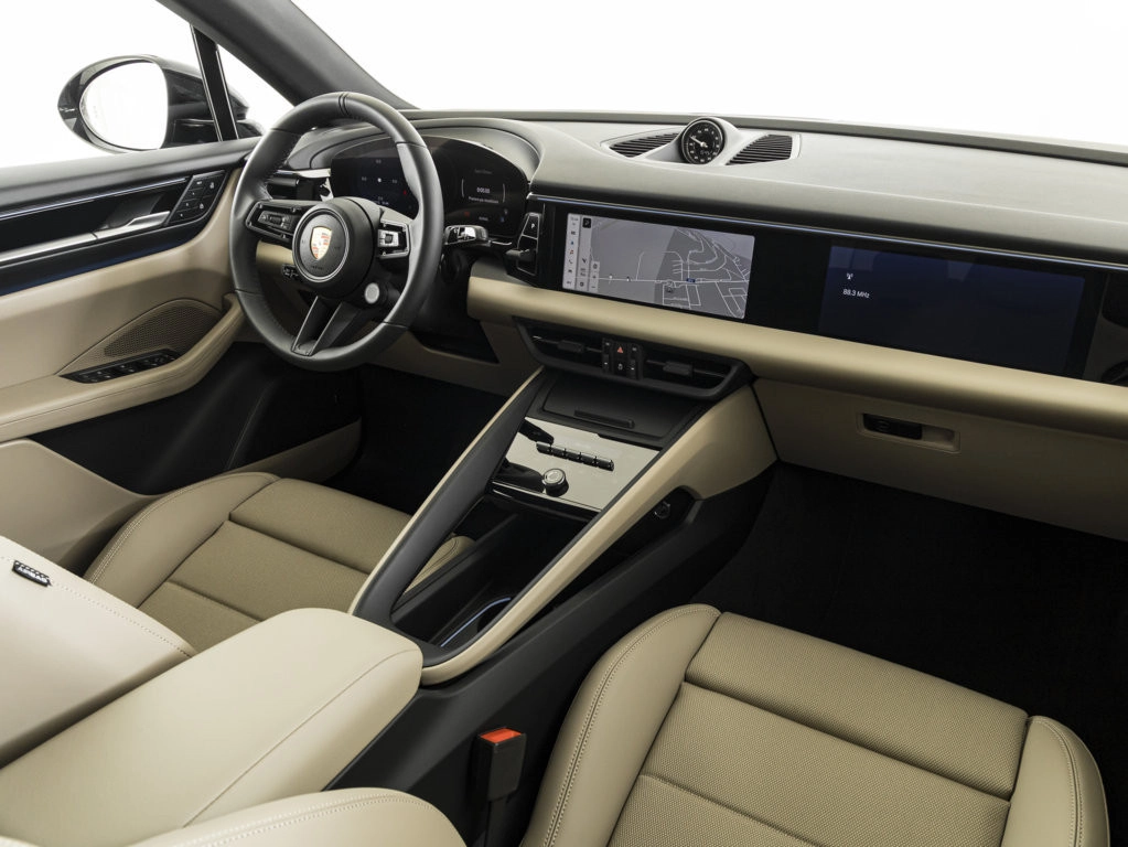 img-3 Porsche MACAN Porsche N1246595
