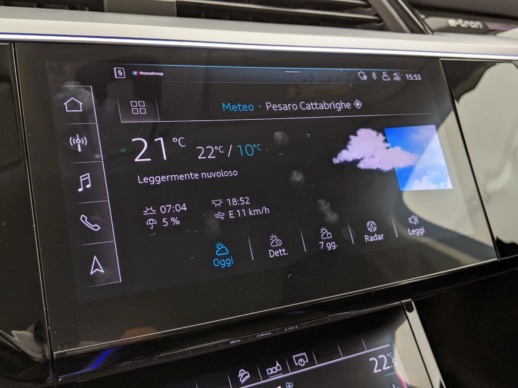 img-1 Audi e-tron Audi N1222212