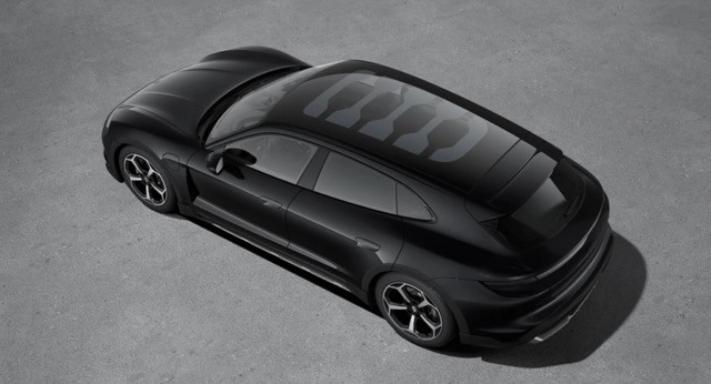 img-3 Porsche Taycan Porsche N1246328