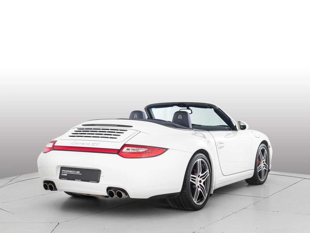 img-2 Porsche 911 Porsche U1282939