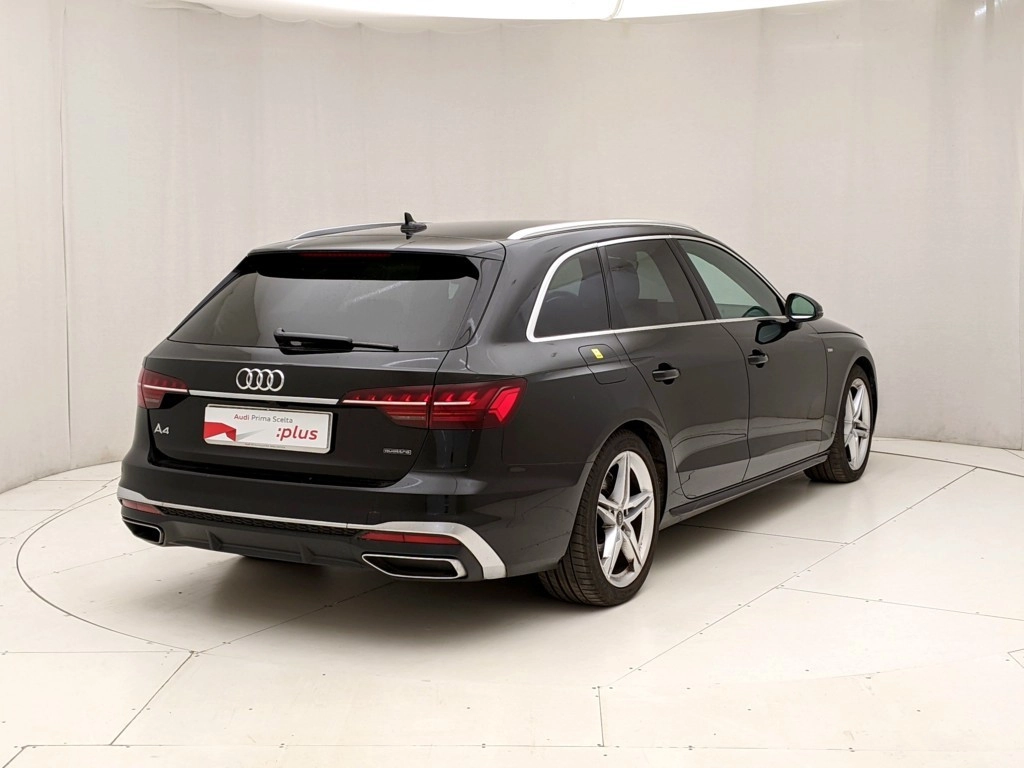 img-1 Audi A4 Audi U1281911