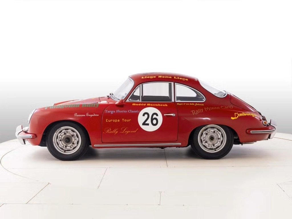 img-1 Porsche . Porsche U1276664