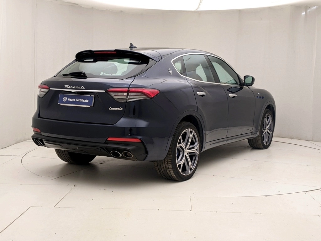 img-3 Maserati Levante Maserati U1281163