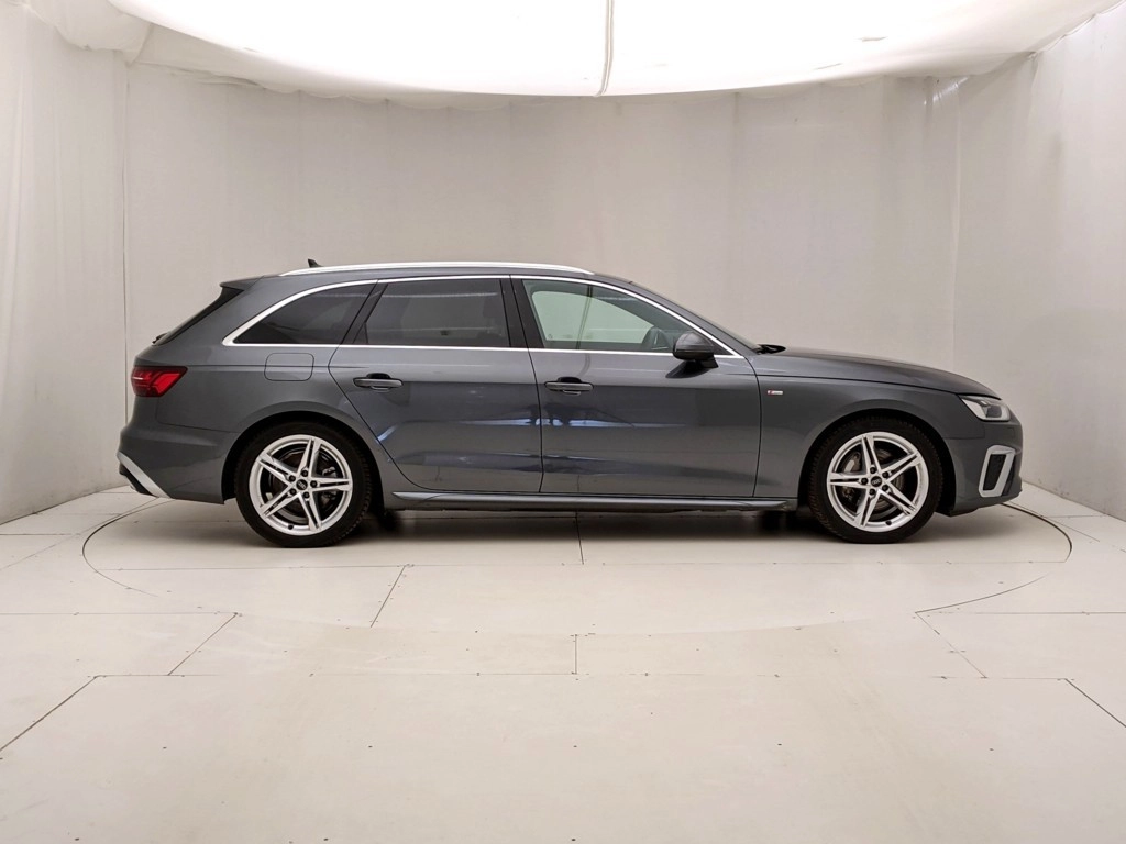 img-2 Audi A4 Audi U1282875