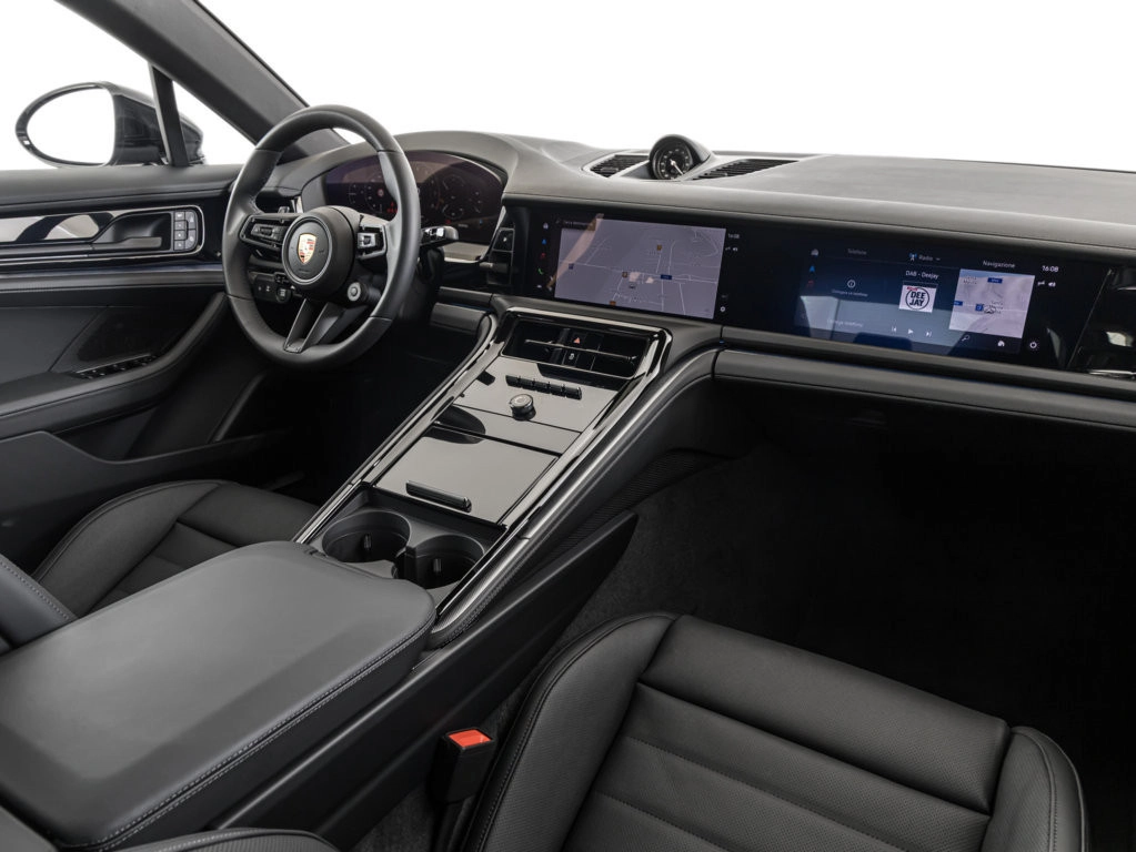 img-3 Porsche PANAMERA Porsche N1247878