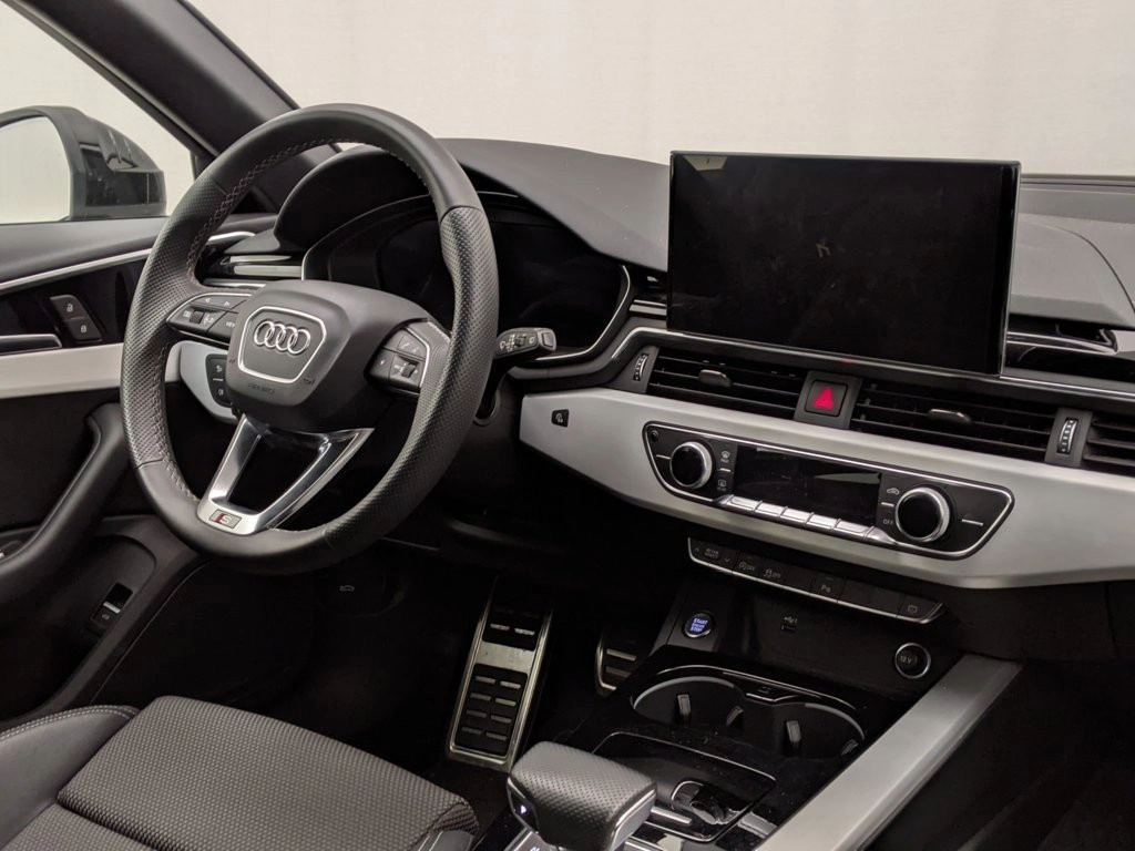 img-2 Audi A4 Audi U1281601