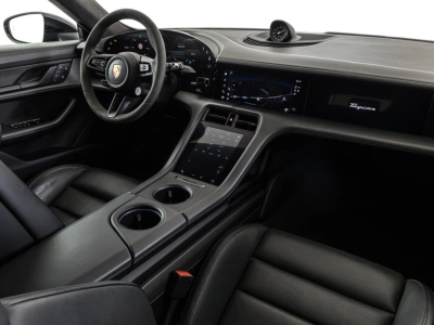 Porsche Taycan - U1282654 