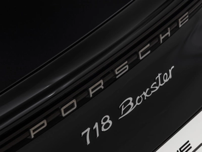 Porsche 718 - U1282895 