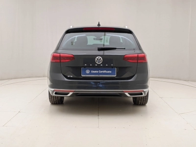 Volkswagen Passat - U1282922 